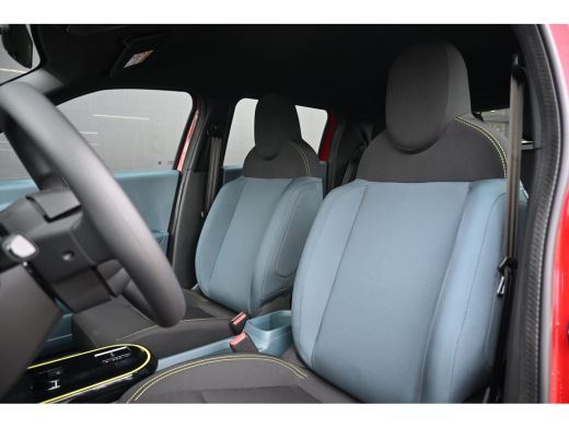 Fiat Grande Panda 1.2 Hybrid ICON 110pk Automaat DEMO-DEAL! 8 Jaar Garantie! | Navigatie by App | Cruise Control | ... ActivLease financial lease