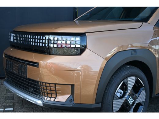 Fiat Grande Panda La Prima VOORRAAD-ACTIE! | 8 Jaar garantie | Achteruitrijcamera | Navigatie | Apple Carplay & And... ActivLease financial lease