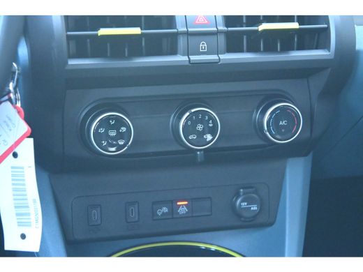 Fiat Grande Panda RED 11kW 44 kWh VOORRAAD ACTIE! | Parkeersensoren | Carplay | Airco | 3-fase | ActivLease financial lease