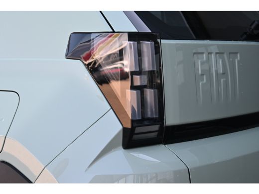 Fiat Grande Panda RED 11kW 44 kWh VOORRAAD ACTIE! | Parkeersensoren | Carplay | Airco | 3-fase | ActivLease financial lease