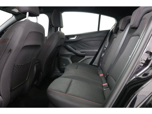 Ford Focus 1.0 EcoBoost ST Line Business | Winter Pack | Trekhaak | Navi | LED | Clima | Cruise | Camera | p... ActivLease financial lease