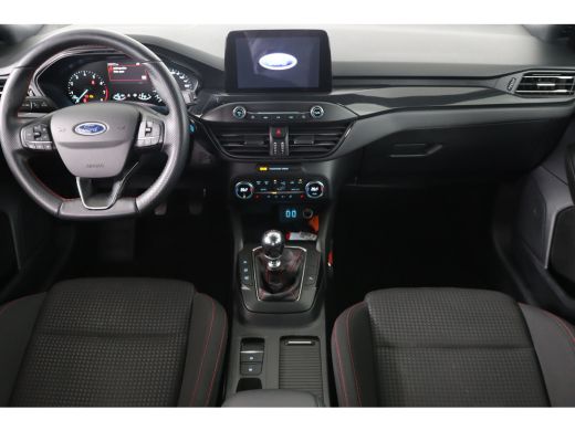 Ford Focus 1.0 EcoBoost ST Line Business | Winter Pack | Trekhaak | Navi | LED | Clima | Cruise | Camera | p... ActivLease financial lease
