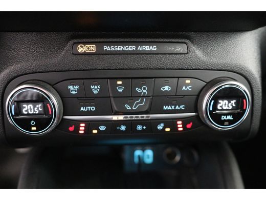 Ford Focus 1.0 EcoBoost ST Line Business | Winter Pack | Trekhaak | Navi | LED | Clima | Cruise | Camera | p... ActivLease financial lease