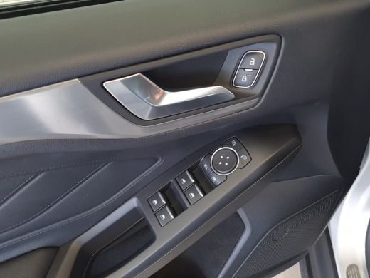 Ford Focus Wagon 1.0 125PK Titanium | Climate Control | Cruise Control | Apple Carplay | Navigatie | Airco (... ActivLease financial lease