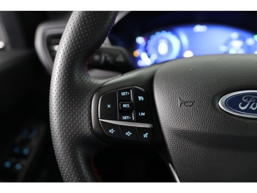 Ford Kuga 2.5 PHEV ST-Line | Navigatie | Carplay | Camera | Climate control | Winterpakket | Standkachel | ... ActivLease financial lease