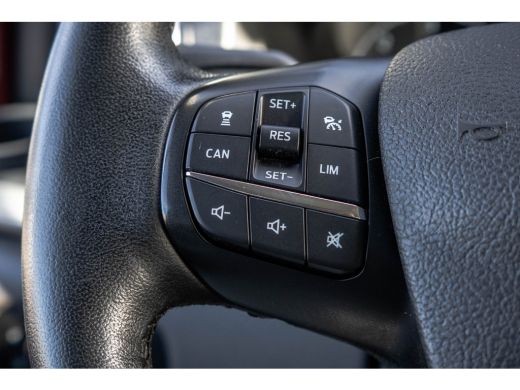 Ford Transit Custom 2.0 TDCI L2H1 | 170PK | Trail | DC 5-Persoons | Camera | Carplay | Lederen interieur ActivLease financial lease