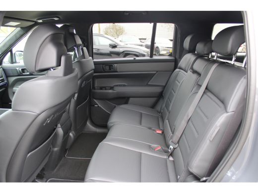 Hyundai Santa Fe 1.6 T-GDI PHEV Black Line 4WD 7p. | Achterruitverwarming | Achteruitrijcamera | Adaptief demping ... ActivLease financial lease