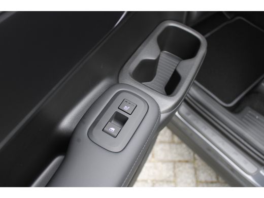 Hyundai Santa Fe 1.6 T-GDI PHEV Black Line 4WD 7p. | Achterruitverwarming | Achteruitrijcamera | Adaptief demping ... ActivLease financial lease