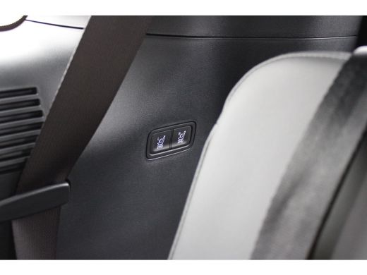 Hyundai Santa Fe 1.6 T-GDI PHEV Black Line 4WD 7p. | Achterruitverwarming | Achteruitrijcamera | Adaptief demping ... ActivLease financial lease