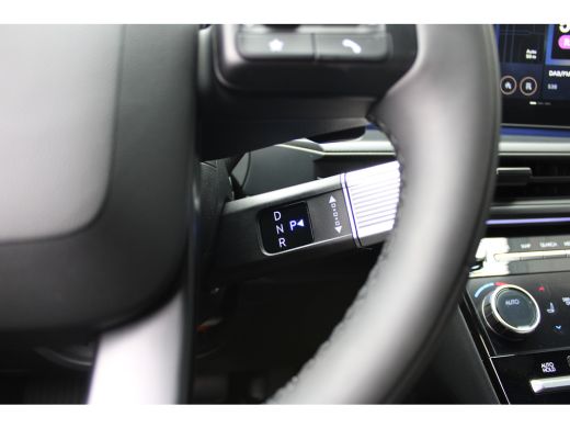 Hyundai Santa Fe 1.6 T-GDI PHEV Black Line 4WD 7p. | Achterruitverwarming | Achteruitrijcamera | Adaptief demping ... ActivLease financial lease