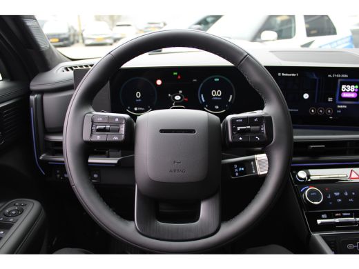 Hyundai Santa Fe 1.6 T-GDI PHEV Black Line 4WD 7p. | Achterruitverwarming | Achteruitrijcamera | Adaptief demping ... ActivLease financial lease