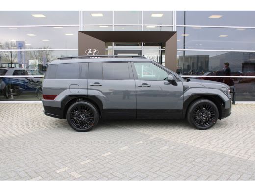 Hyundai Santa Fe 1.6 T-GDI PHEV Black Line 4WD 7p. | Achterruitverwarming | Achteruitrijcamera | Adaptief demping ... ActivLease financial lease