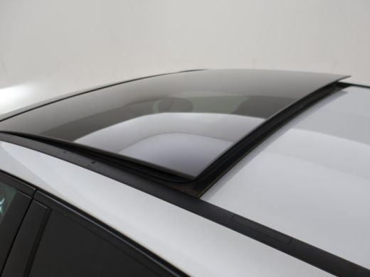 Mercedes-Benz A-Klasse 250e AMG SPORT + PANORAMA | MEMORY | TREKHAAK | SFEERVERLICHTING | CAMERA | STOELVERWARMING ActivLease financial lease