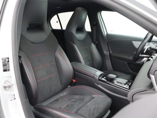 Mercedes-Benz A-Klasse 250e AMG SPORT + PANORAMA | MEMORY | TREKHAAK | SFEERVERLICHTING | CAMERA | STOELVERWARMING ActivLease financial lease