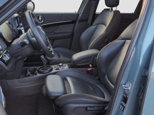 Mini Countryman 1.5 Cooper Chili | Pano | Trekhaak | Org. NL | H&K Audio | Camera | Head-Up | | Achteruitrijcamer... ActivLease financial lease