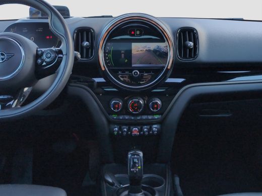 Mini Countryman 1.5 Cooper Chili | Pano | Trekhaak | Org. NL | H&K Audio | Camera | Head-Up | | Achteruitrijcamer... ActivLease financial lease