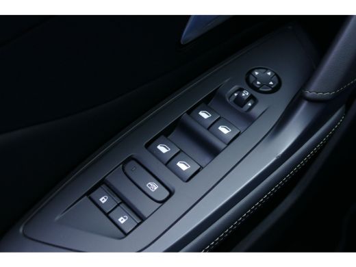 Peugeot 308 1.2 PURETECH 130PK 5-DRS GT AUTOMAAT / NAVI / ALCANTARA / CLIMA / PDC / 18"LMV / CAMERA / KEYLESS... ActivLease financial lease