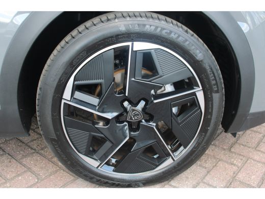 Peugeot 408 1.2 Hybrid 136 e-DCS6 GT | Achterbank in delen neerklapbaar | Achteruitrijcamera | Alarm klasse 1... ActivLease financial lease
