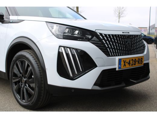 Peugeot e-2008 EV GT 54 kWh | Navigatie | Panorama/schuifdak | Fase 3 laden | Camera voor + achter | 18 Inch LMV | ActivLease financial lease