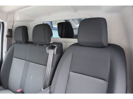 Peugeot e-Expert 75 kWh | 8 JAAR GARANTIE | CAMERA | NAVI | BETIMMERING | DRAADLOOS CARPLAY | ActivLease financial lease