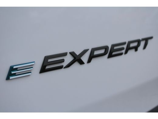 Peugeot e-Expert 75 kWh | 8 JAAR GARANTIE | CAMERA | NAVI | BETIMMERING | DRAADLOOS CARPLAY | ActivLease financial lease