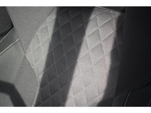 Skoda Kamiq 1.0 TSI 110PK Sport Business DSG | APP. CONNECT | CRUISE CONTROL | FULL LED | DAB+ ActivLease financial lease