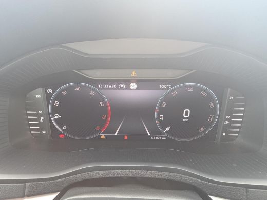 Skoda Karoq 1.5 TSI ACT Ambition | 150Pk |  | Trekhaak | Elec. klep | ACC | Keyless | ActivLease financial lease