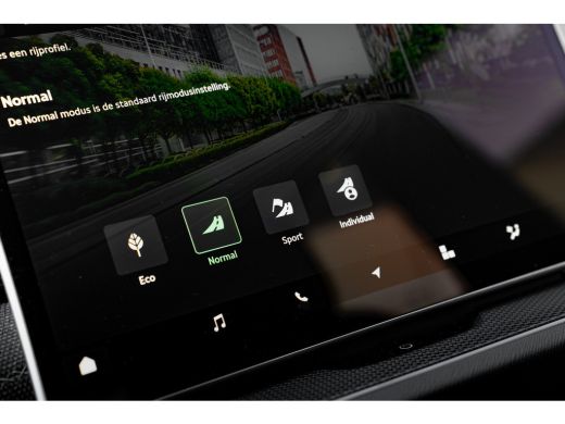 Skoda Kodiaq 1.5 TSI PHEV 204pk Business Edition | Trekhaak | Camera | Stoelverwarming | Keyless ActivLease financial lease