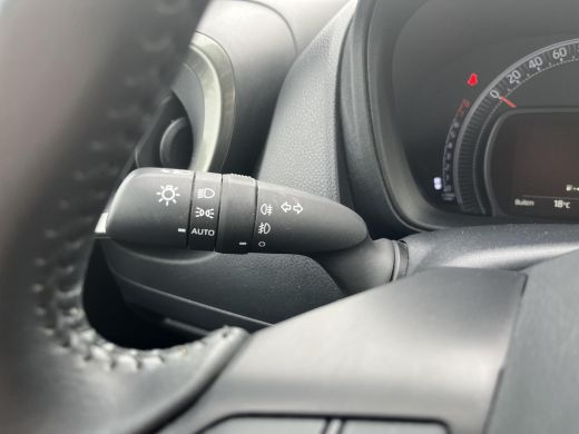 Toyota Aygo 1.0 VVT-i S-CVT first Automaat | All-in prijs | Adaptive cruise control | Stoelverwarming ActivLease financial lease