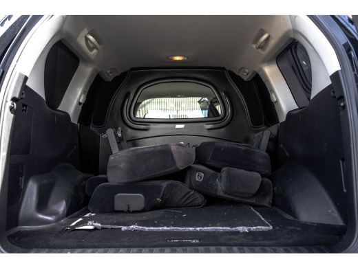 Toyota Land Cruiser 2.8D-4D | 204 PK | 5DRS | 4x4 | Fabrieksgarantie | Dealer onderhouden | Cruise | Airco | Trekhaak ActivLease financial lease