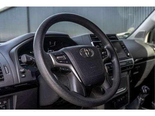 Toyota Land Cruiser 2.8D-4D | 204 PK | 5DRS | 4x4 | Fabrieksgarantie | Dealer onderhouden | Cruise | Airco | Trekhaak ActivLease financial lease