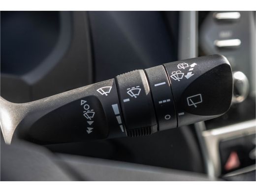 Toyota Land Cruiser 2.8D-4D | 204 PK | 5DRS | 4x4 | Fabrieksgarantie | Dealer onderhouden | Cruise | Airco | Trekhaak ActivLease financial lease