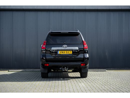 Toyota Land Cruiser 2.8D-4D | 204 PK | 5DRS | 4x4 | Fabrieksgarantie | Dealer onderhouden | Cruise | Airco | Trekhaak ActivLease financial lease