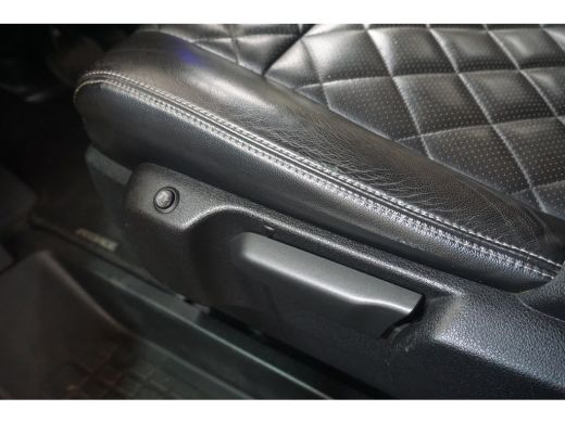 Toyota ProAce 2.0 D-4D Black Line | Achteruitrijcamera | Cruise control | Navigatiesysteem full map ActivLease financial lease