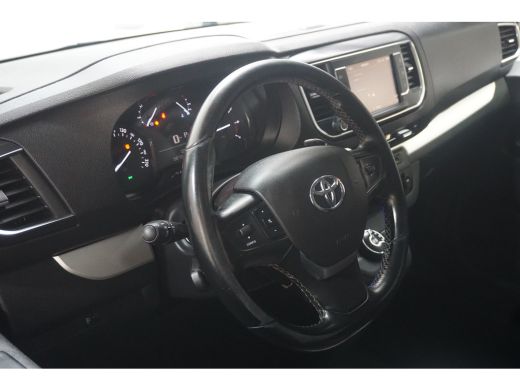 Toyota ProAce 2.0 D-4D Black Line | Achteruitrijcamera | Cruise control | Navigatiesysteem full map ActivLease financial lease