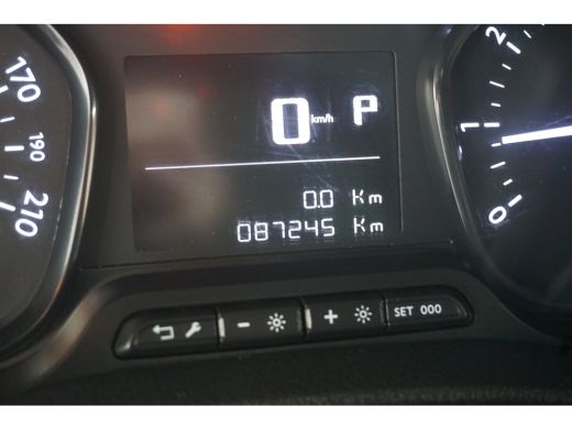 Toyota ProAce 2.0 D-4D Black Line | Achteruitrijcamera | Cruise control | Navigatiesysteem full map ActivLease financial lease