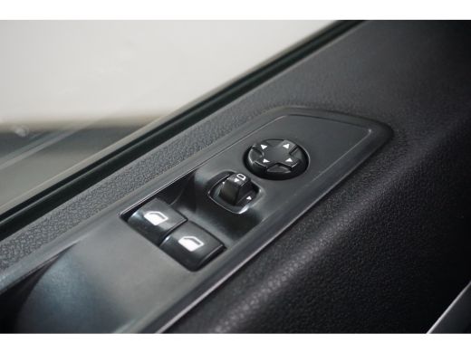 Toyota ProAce 2.0 D-4D Black Line | Achteruitrijcamera | Cruise control | Navigatiesysteem full map ActivLease financial lease