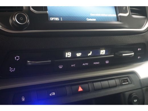 Toyota ProAce 2.0 D-4D Black Line | Achteruitrijcamera | Cruise control | Navigatiesysteem full map ActivLease financial lease