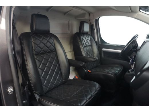 Toyota ProAce 2.0 D-4D Black Line | Achteruitrijcamera | Cruise control | Navigatiesysteem full map ActivLease financial lease