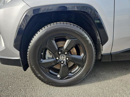 Toyota RAV4 2.5 Hybrid AWD Bi-Tone ActivLease financial lease