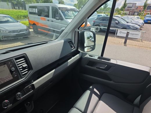Volkswagen Crafter 35 2.0 TDI L4H3 | Trekhaak | Clima | Kunstleder | Bijrijdersbank | Betimmering | ActivLease financial lease