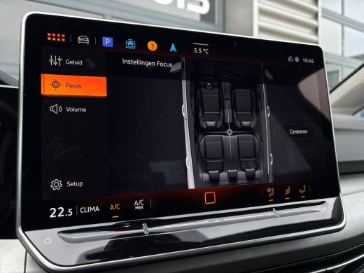 Volkswagen Golf 1.5 TSI 115 pk Life Edition | Climatronic | Apple Carplay | Led koplampen | Achteruitrijcamera | ActivLease financial lease