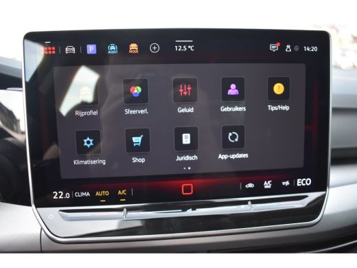 Volkswagen Golf Life Edition eHybrid | 'App-Connect' draadloze smartphone integratie | Achterbank in ongelijke de... ActivLease financial lease