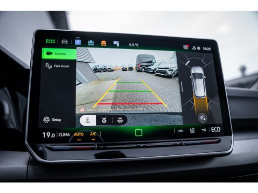 Volkswagen Golf Life Edition eHybrid | 'App-Connect' draadloze smartphone integratie | Achterbank in ongelijke de... ActivLease financial lease