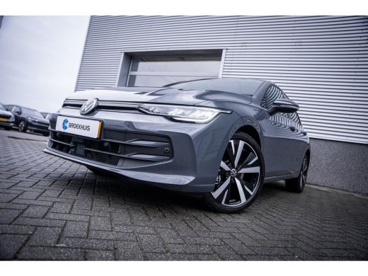Volkswagen Golf Life Edition eHybrid | 'App-Connect' draadloze smartphone integratie | Achterbank in ongelijke de... ActivLease financial lease