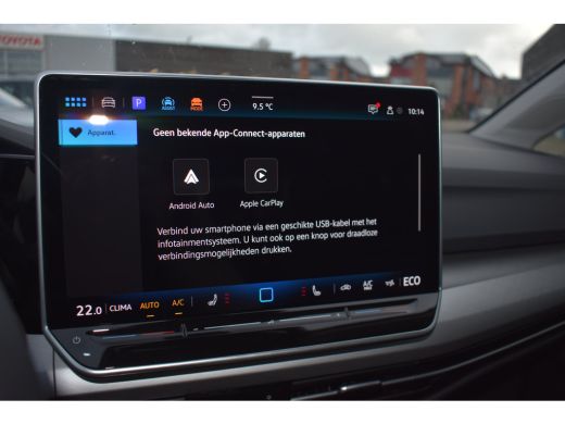 Volkswagen Golf Life Edition eHybrid | 'App-Connect' draadloze smartphone integratie | Achterbank in ongelijke de... ActivLease financial lease