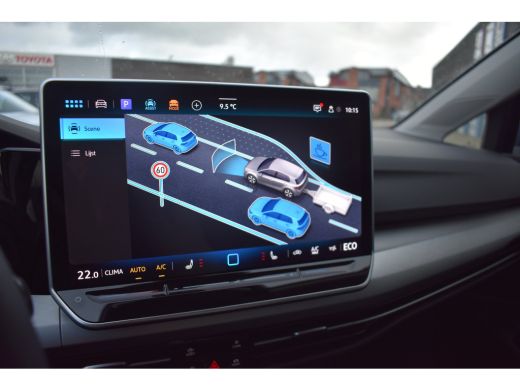 Volkswagen Golf Life Edition eHybrid | 'App-Connect' draadloze smartphone integratie | Achterbank in ongelijke de... ActivLease financial lease