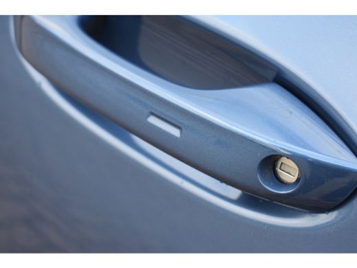 Volkswagen Golf Life Edition eHybrid | 'App-Connect' draadloze smartphone integratie | Achterbank in ongelijke de... ActivLease financial lease