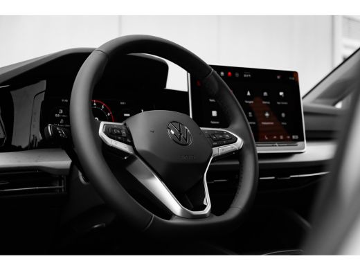 Volkswagen Golf Life Edition eHybrid | 'App-Connect' draadloze smartphone integratie | Achterbank in ongelijke de... ActivLease financial lease