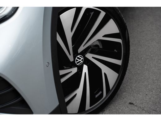Volkswagen ID.4 Pro Limited Edition Inclusief &euro;2000,- inruilvoordeel | 'App-Connect' draadloze smartphone integra... ActivLease financial lease